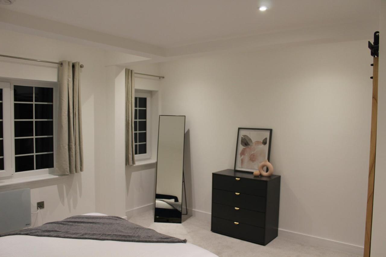 Luxury 2 Bed Apartment In The Heart Of Rochester Rochester  Dış mekan fotoğraf